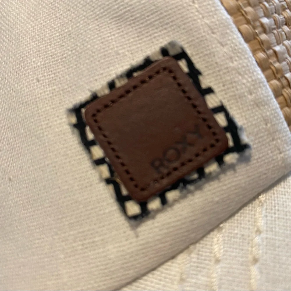 🏄‍♀️ ROXY hat - Picture 3 of 4